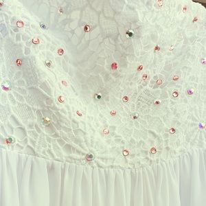 White strapless dress